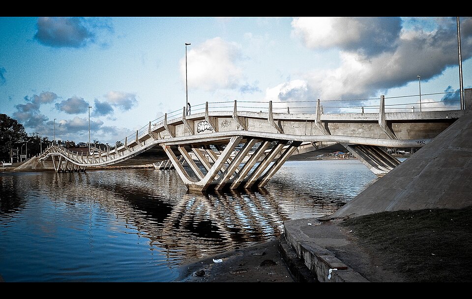 Puente Ondulado y La Barra